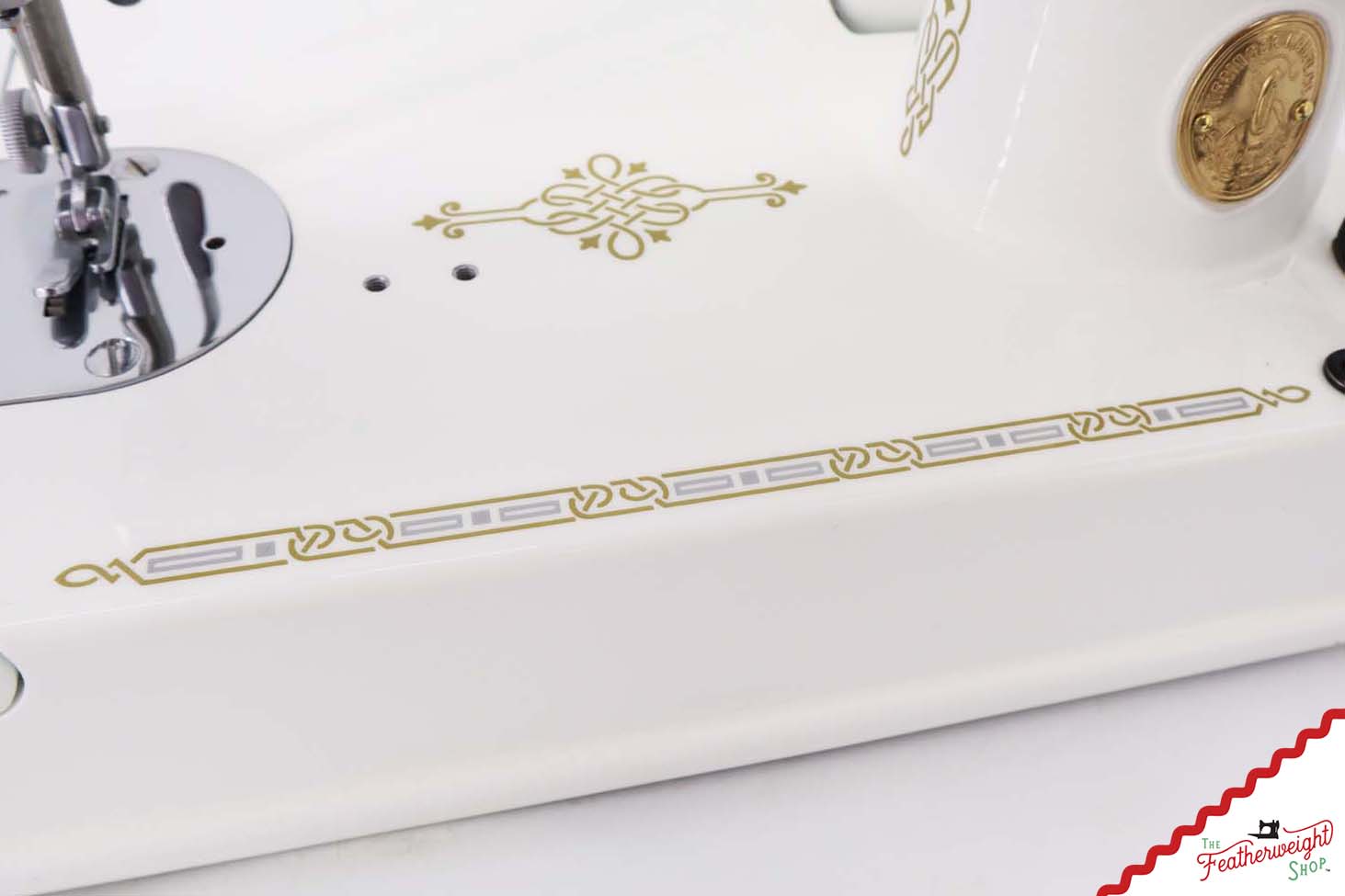 Singer Featherweight 221K - EE45284* - Fully Restored in White