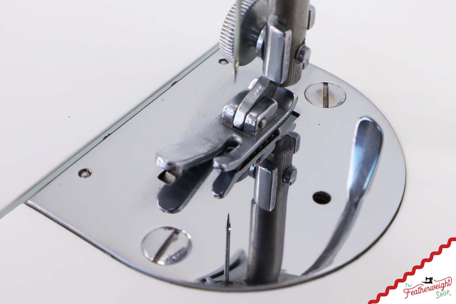Singer Featherweight 221K - EE45284* - Fully Restored in White