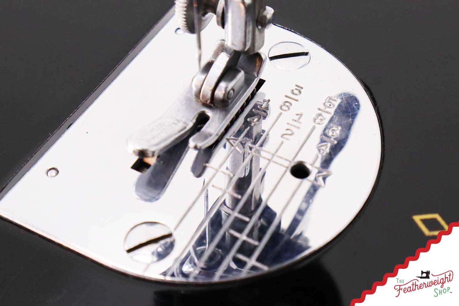 Singer Featherweight 221 Sewing Machine, AL700*** - 1954