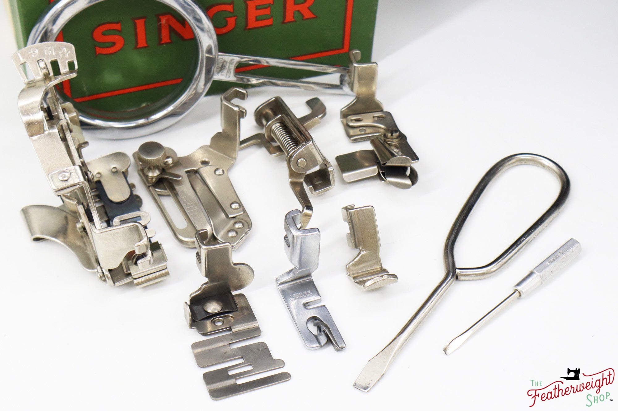 Singer Featherweight 222K Sewing Machine - EM9587**, 1957