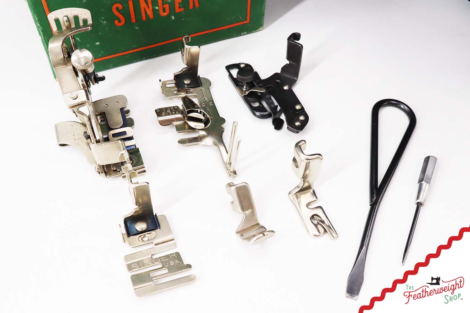 Singer Featherweight 221 Sewing Machine, AL182*** - 1952