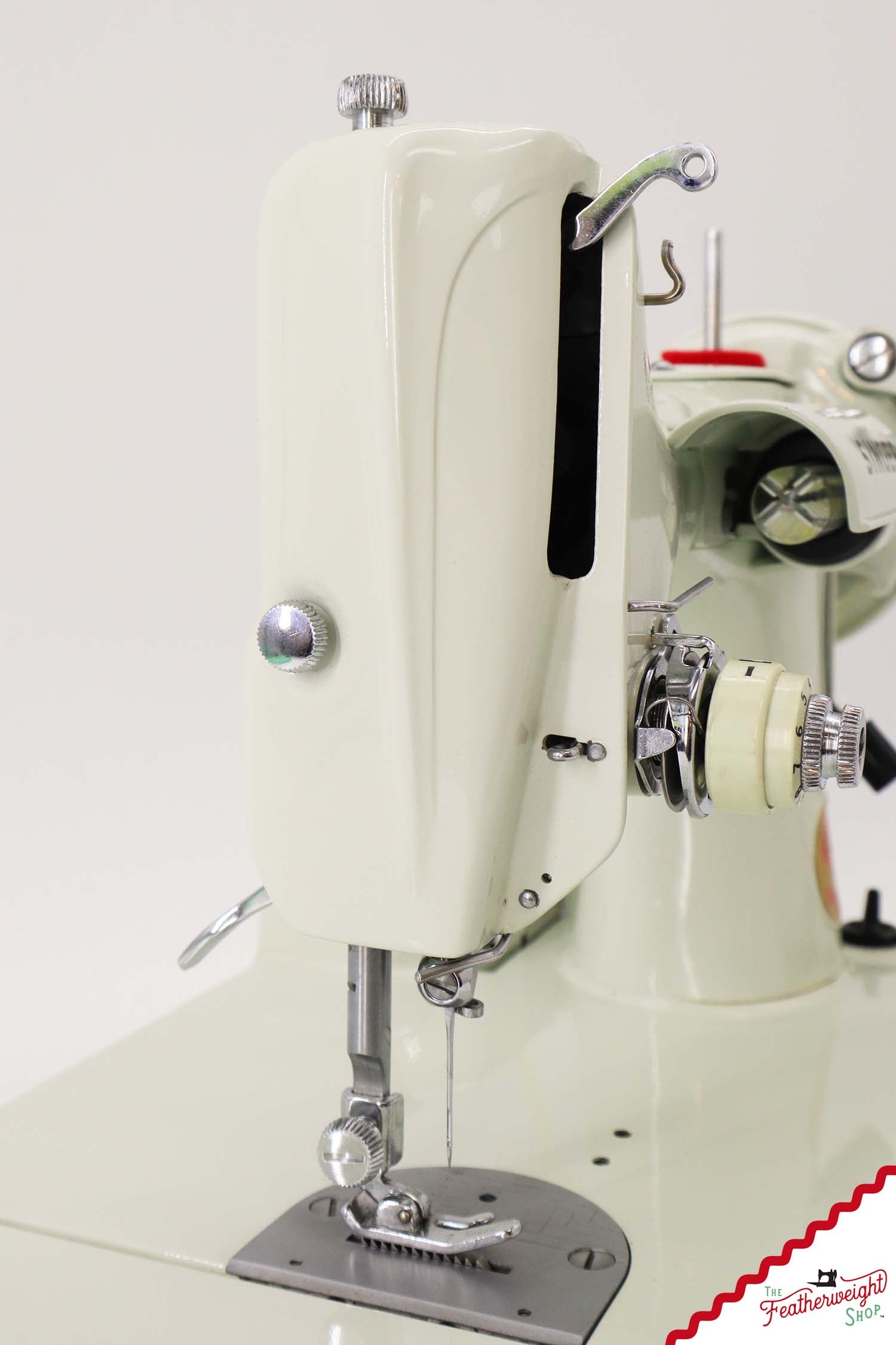 Singer Featherweight 221K Sewing Machine, British WHITE FA207***
