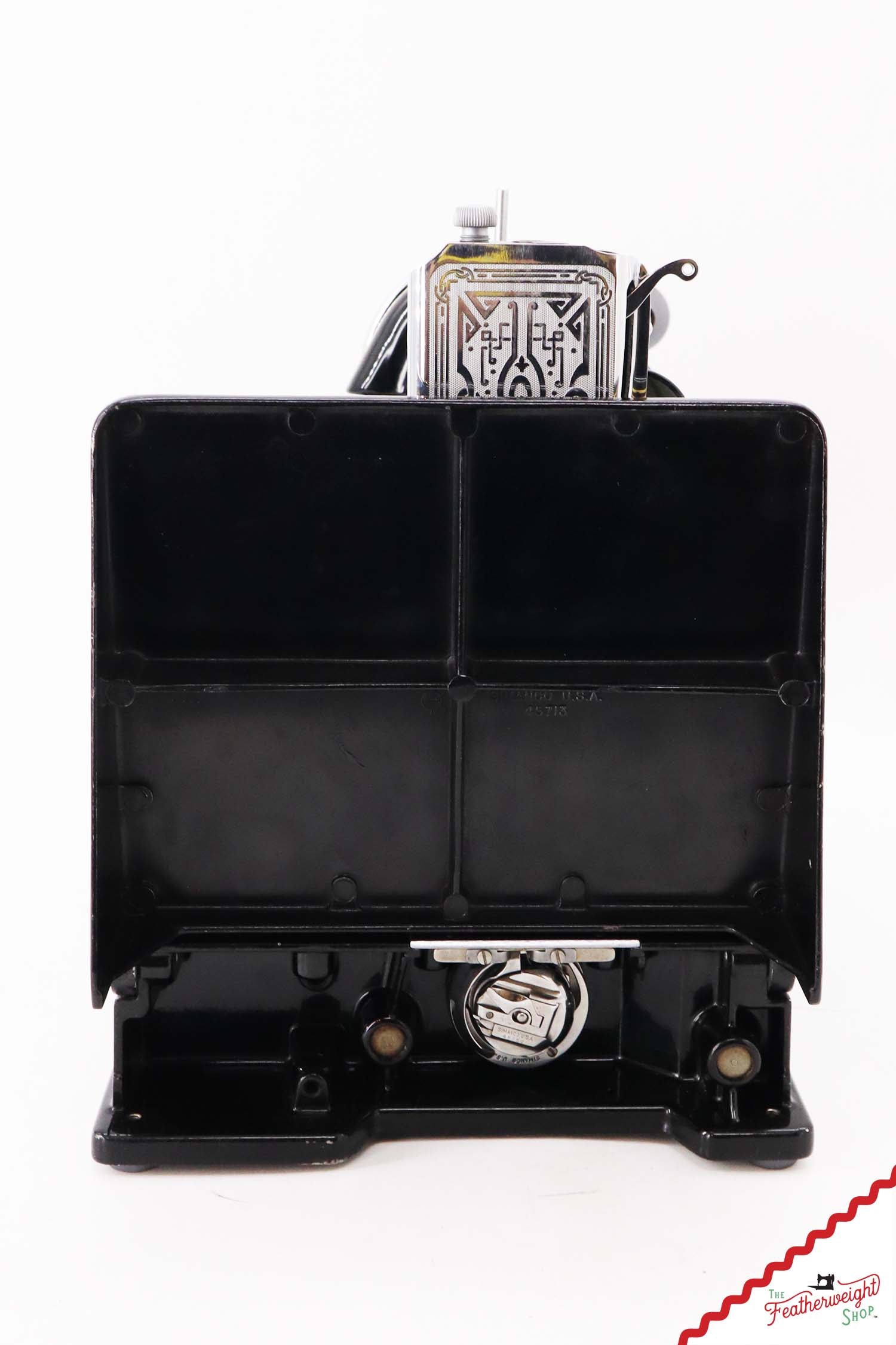 Singer Featherweight 221 Sewing Machine, 1935 AD887***