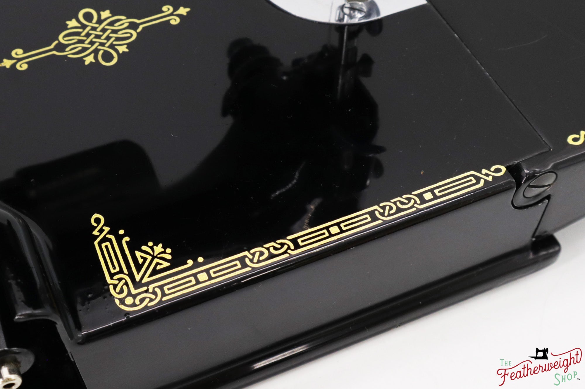 Singer Featherweight 221K Sewing Machine, 1953 - EH896***