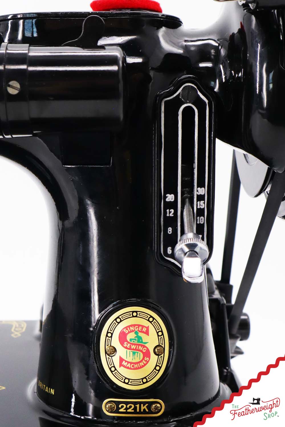 Singer Featherweight 221K Sewing Machine, RED "S" - ES6532**