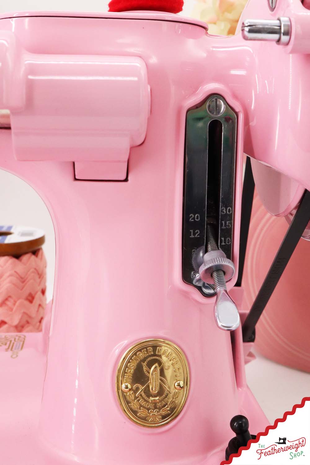 Singer Featherweight 221 AE422*** - Fully Restored in Rosy Posy Pink
