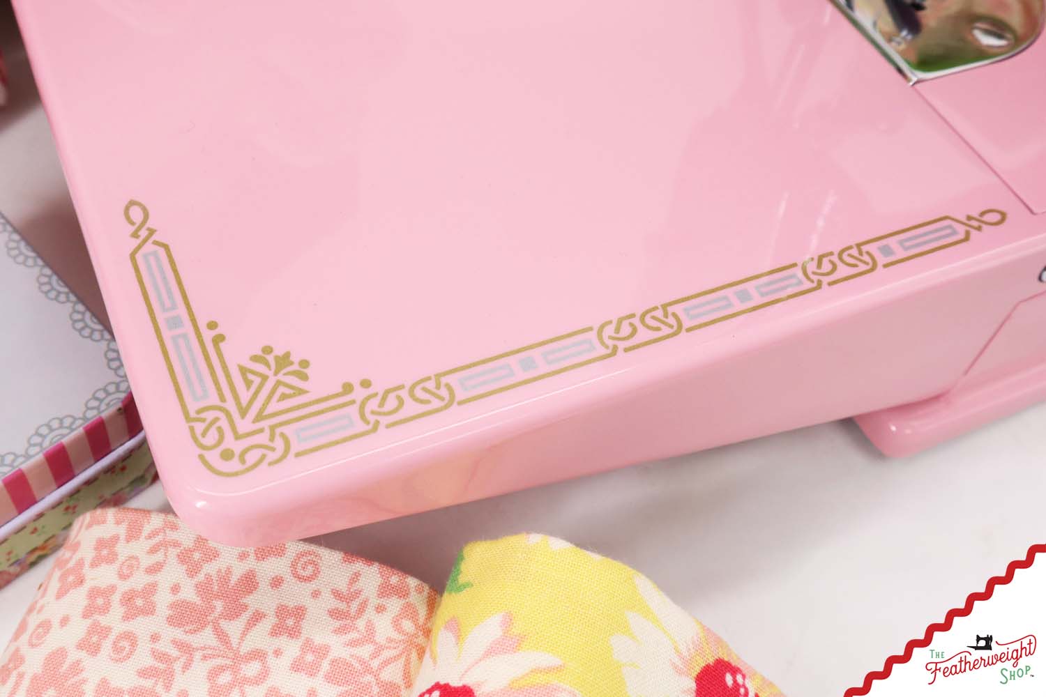 Singer Featherweight 221 AE422*** - Fully Restored in Rosy Posy Pink