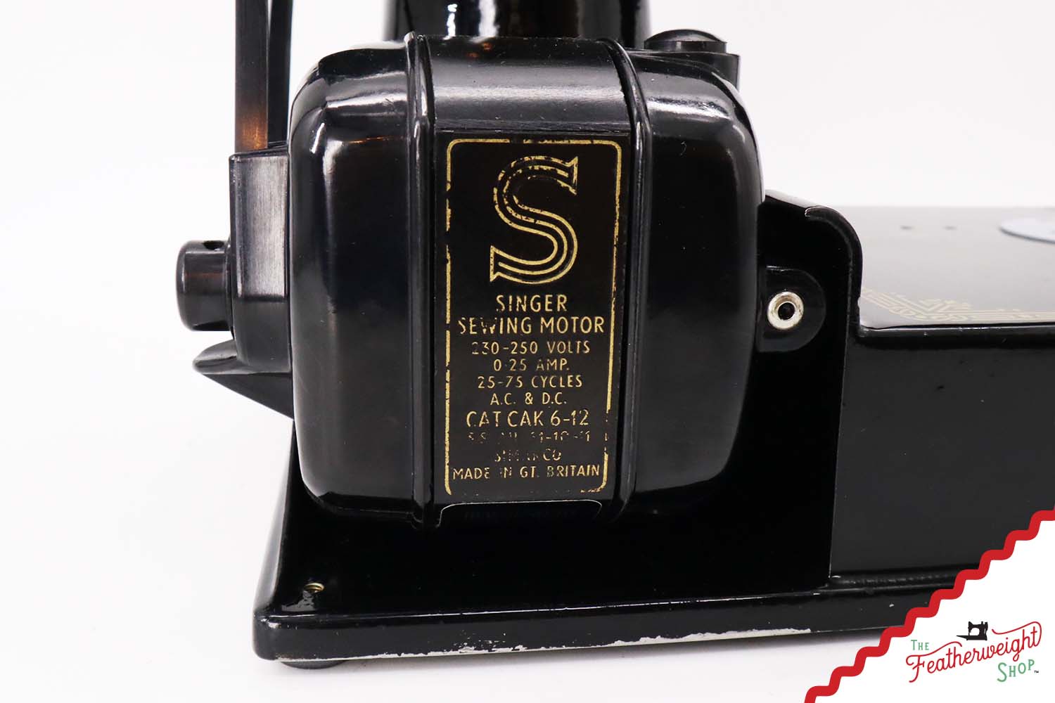 Featherweight 221K Sewing Machine, EE863*** - 1948