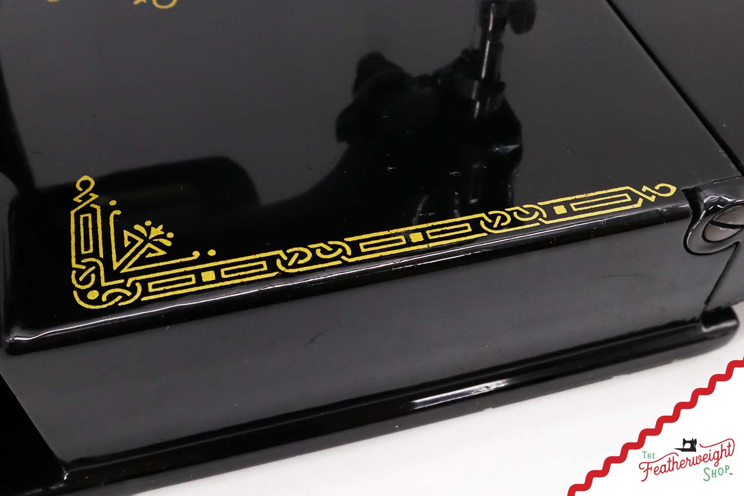 Featherweight 221K Sewing Machine, EE863*** - 1948