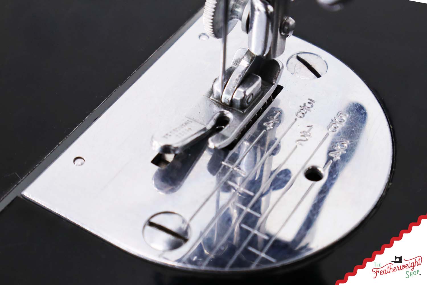 Singer Featherweight 221 Sewing Machine, AL408*** - 1953