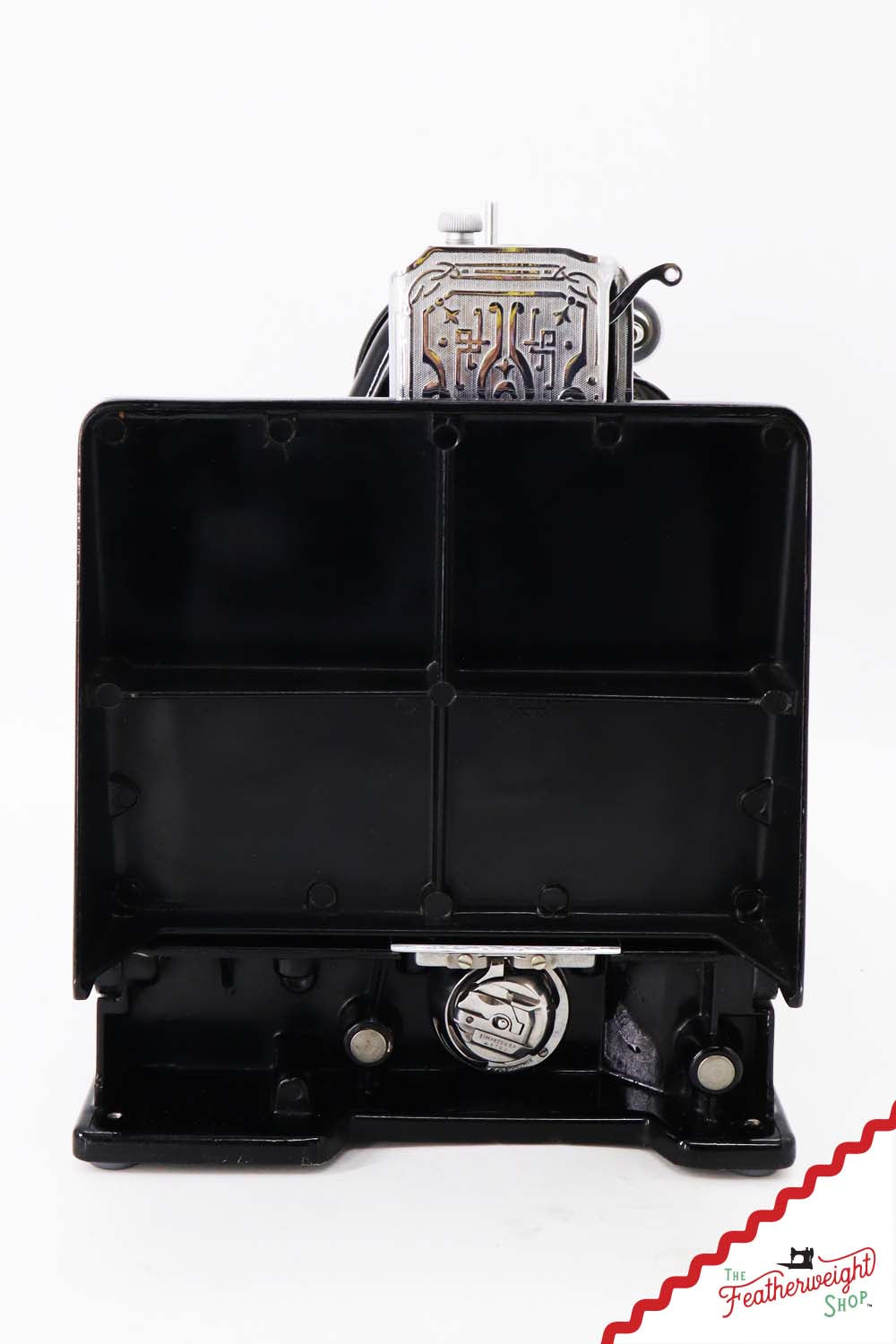 Singer Featherweight 221 Sewing Machine, AG824*** - 1946