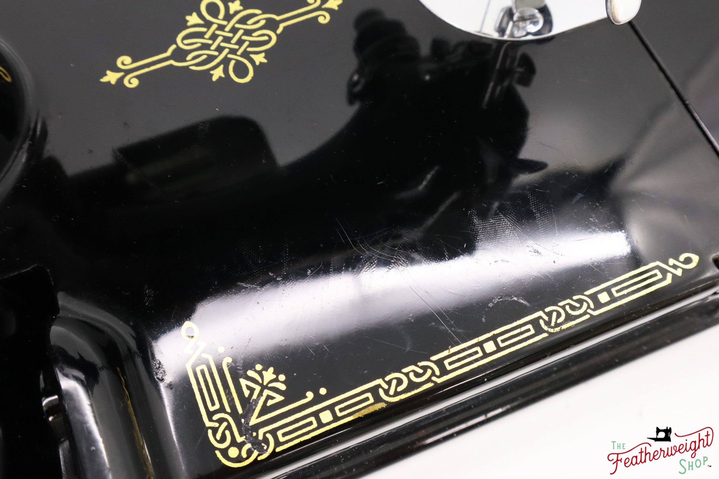 Singer Featherweight 221 Sewing Machine, Centennial: AK422***