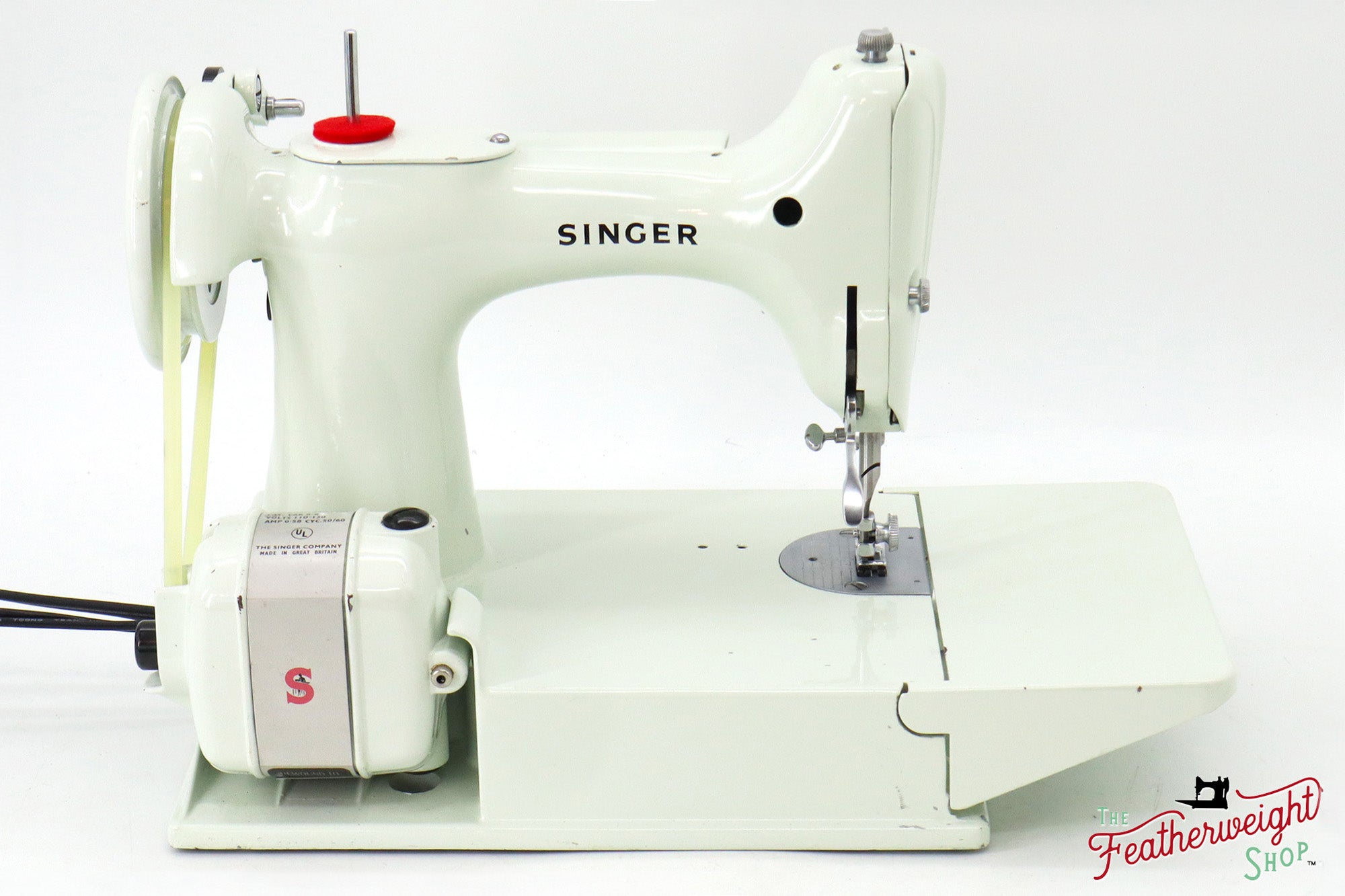 Singer Featherweight 221K Sewing Machine, WHITE - EV887***