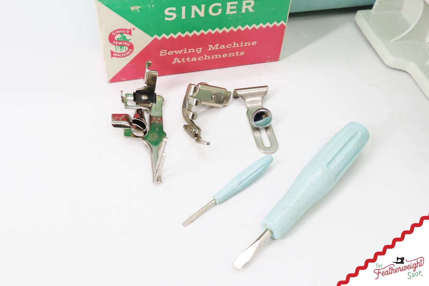 Singer Featherweight 221K Sewing Machine, British WHITE EV999***