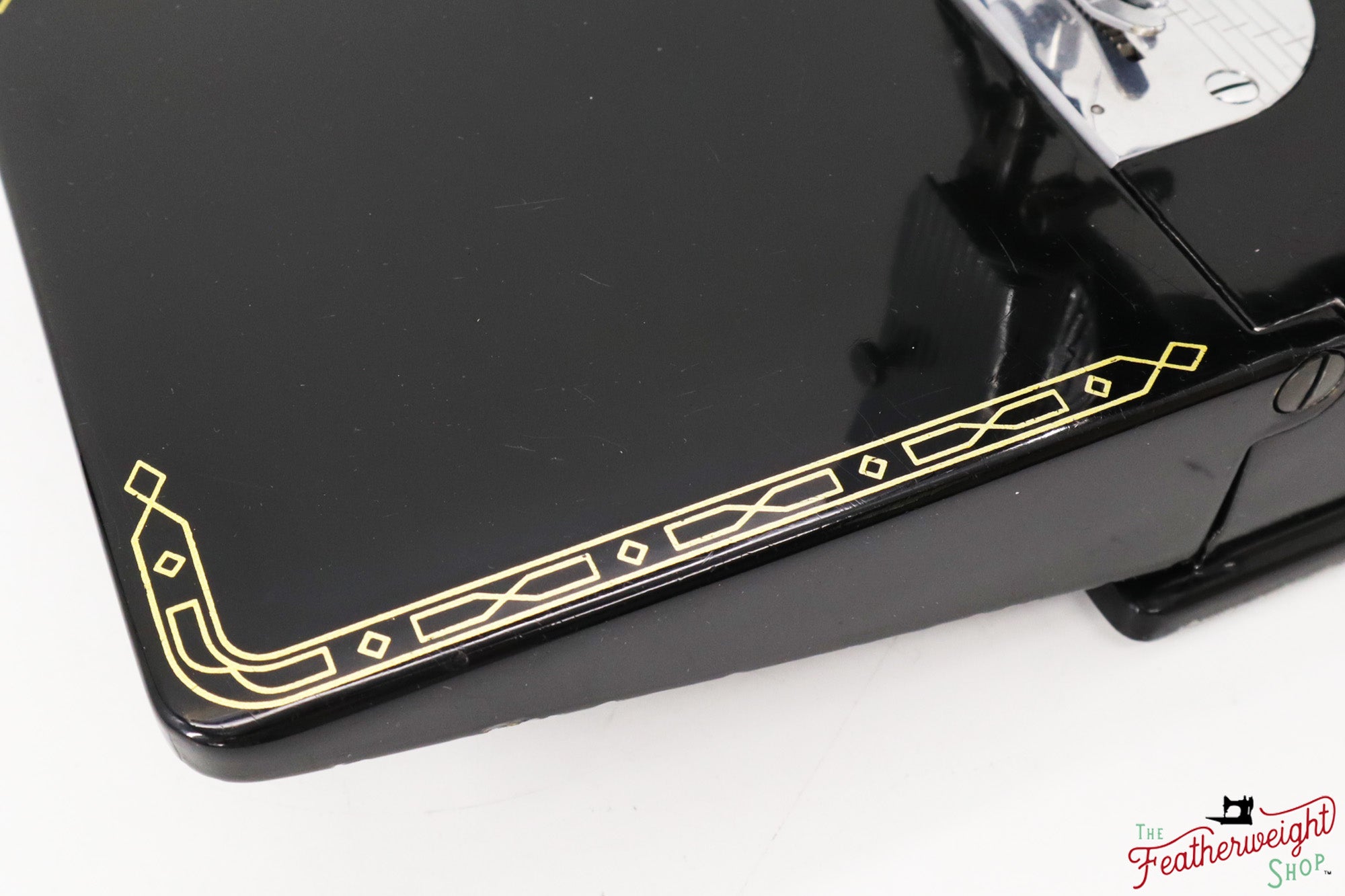 Singer Featherweight 221K Sewing Machine, RED "S" - ES24417*