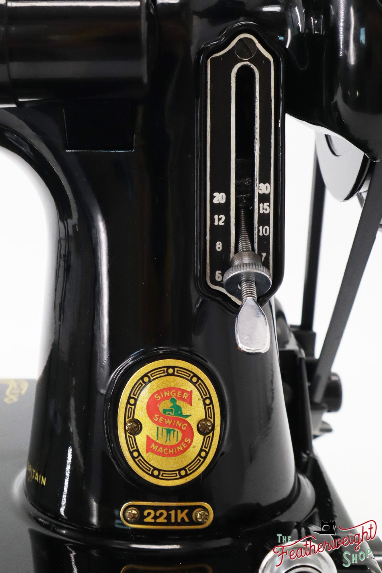 Singer Featherweight 221K Sewing Machine, RED "S" - ES24417*