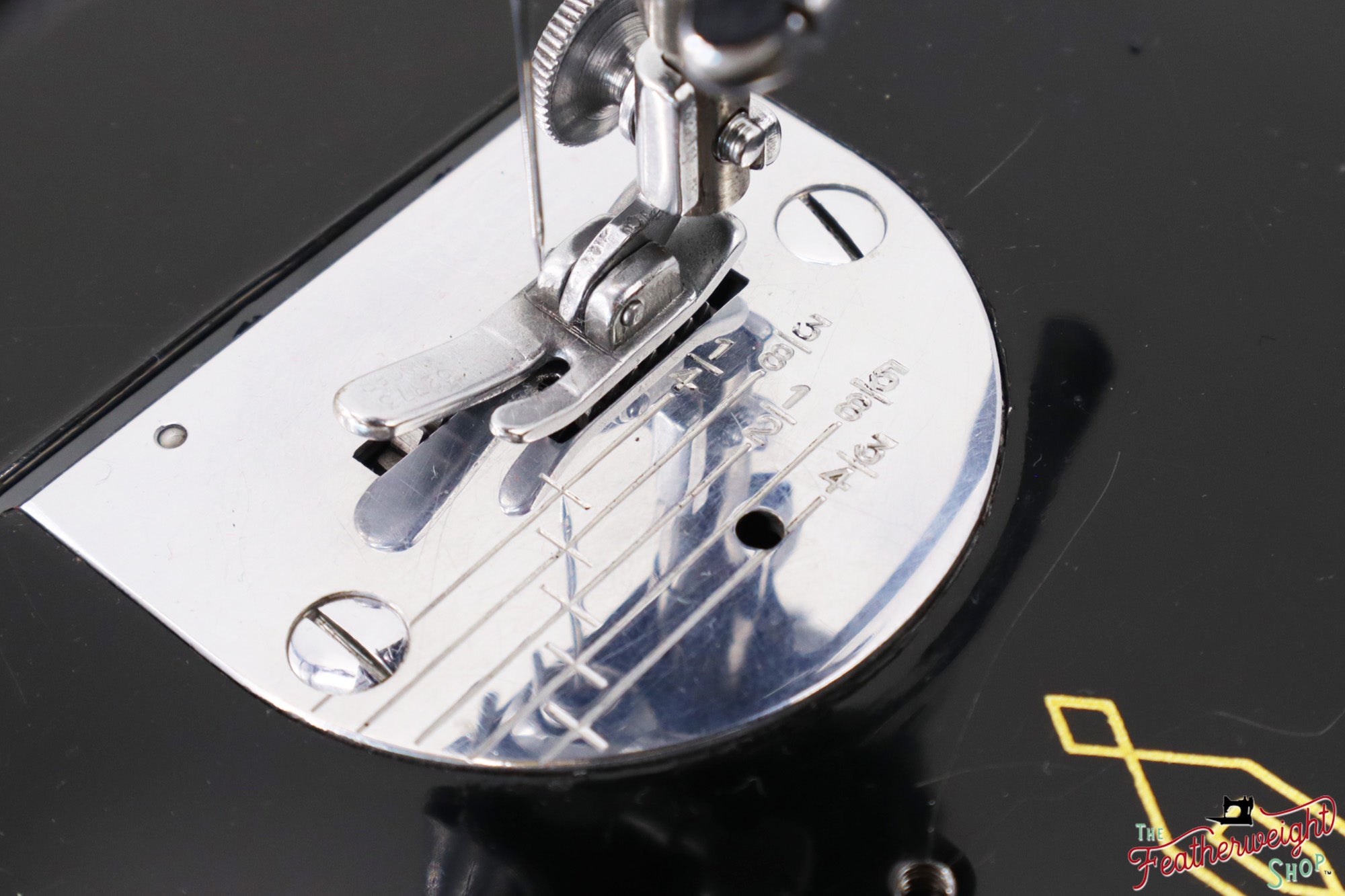 Singer Featherweight 221K Sewing Machine, RED "S" - ES24417*