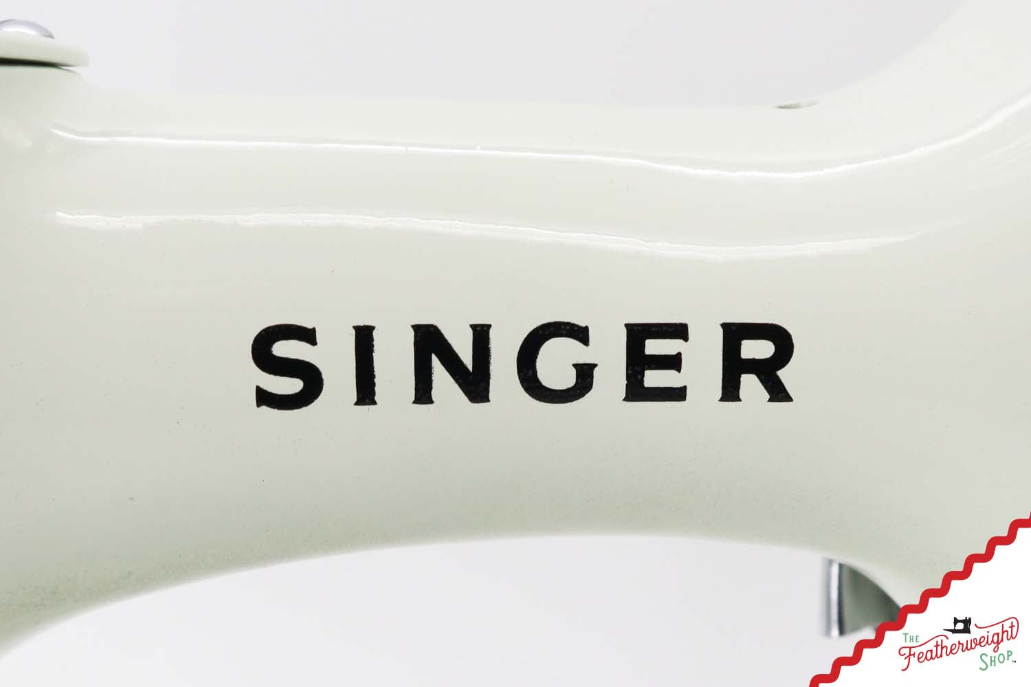 Singer Featherweight 221K Sewing Machine, British WHITE EV999***