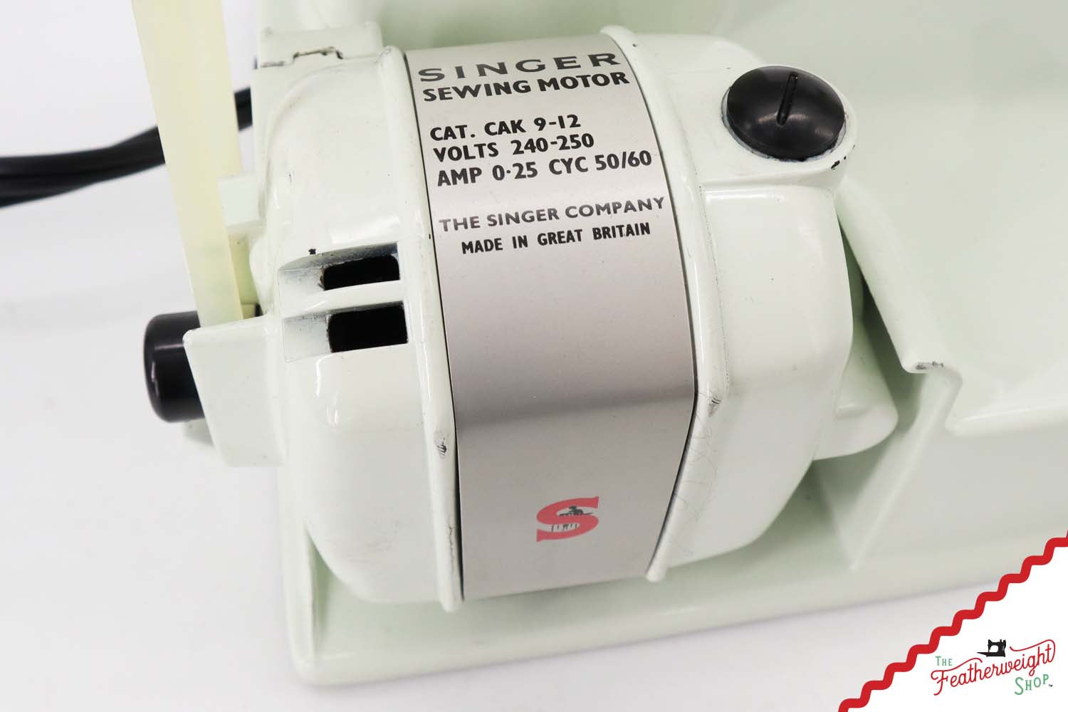 Singer Featherweight 221K Sewing Machine, British WHITE EV999***