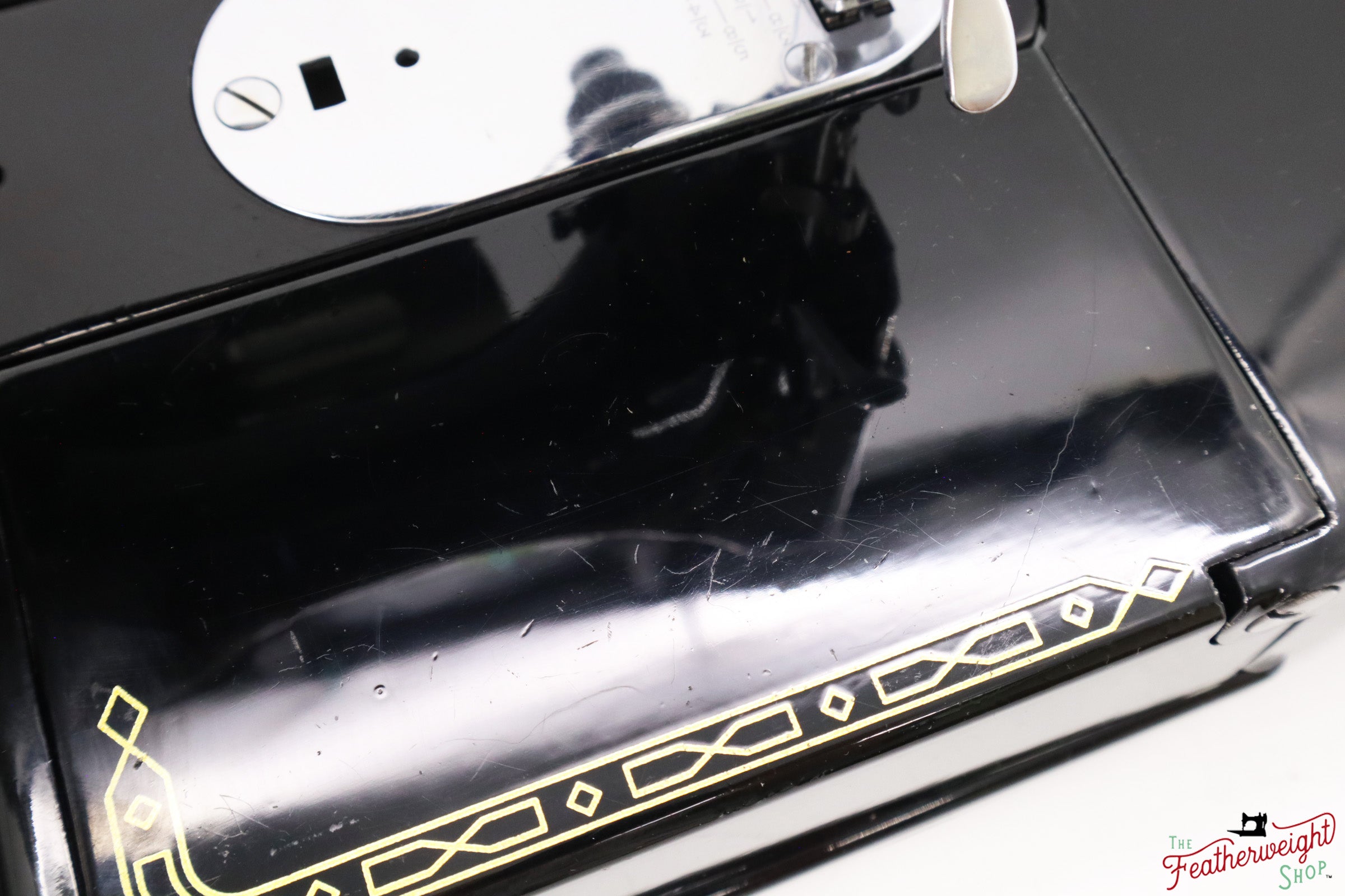 Singer Featherweight 222K Sewing Machine - EM9596**, 1957