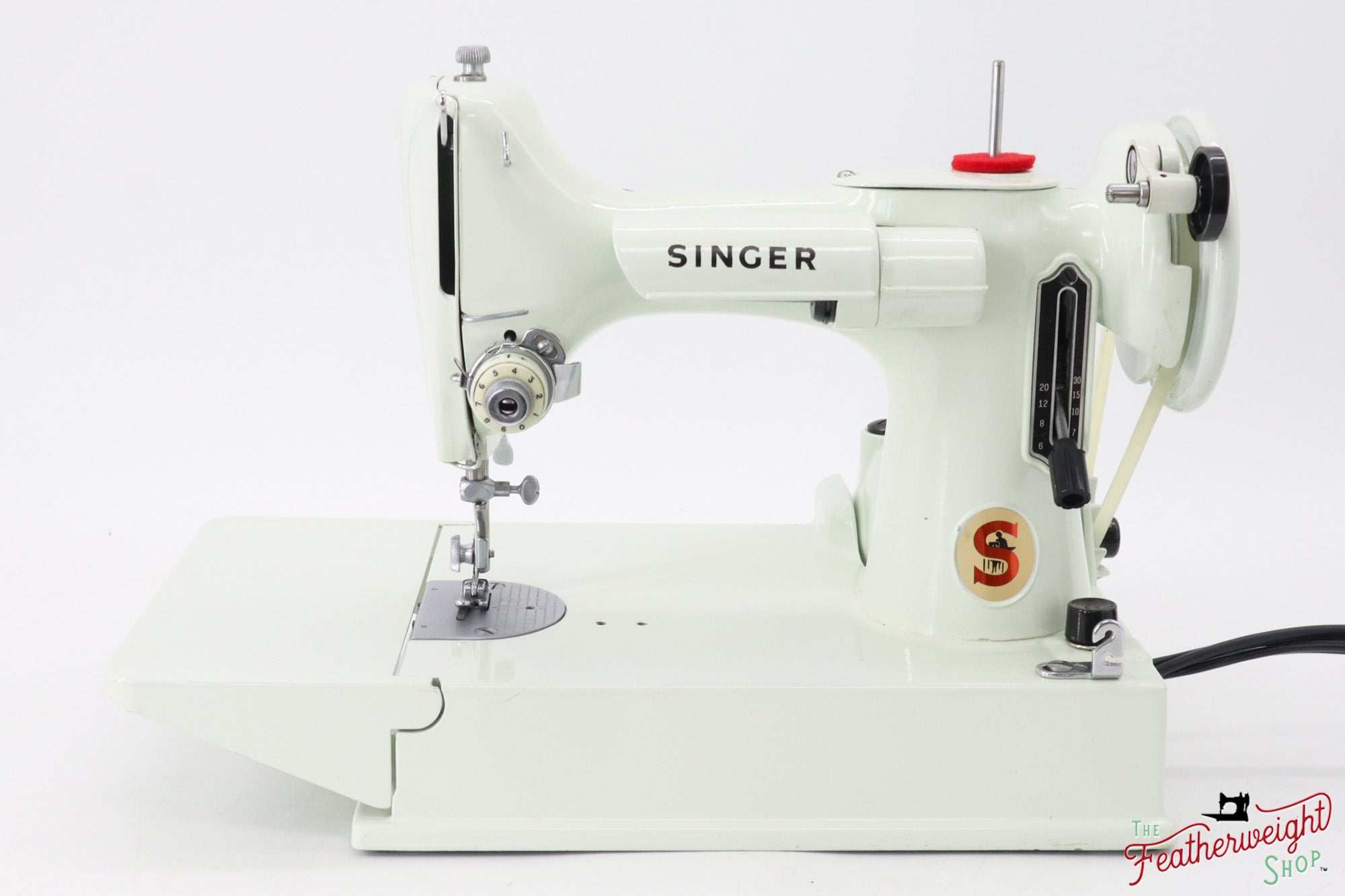 Singer Featherweight 221K Sewing Machine, WHITE - EV9052**