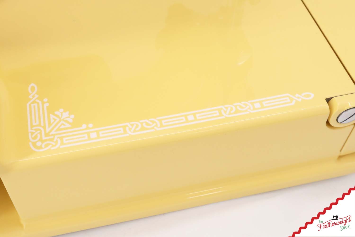 Singer Featherweight 221 AF0831** - Fully Restored in Happy Yellow