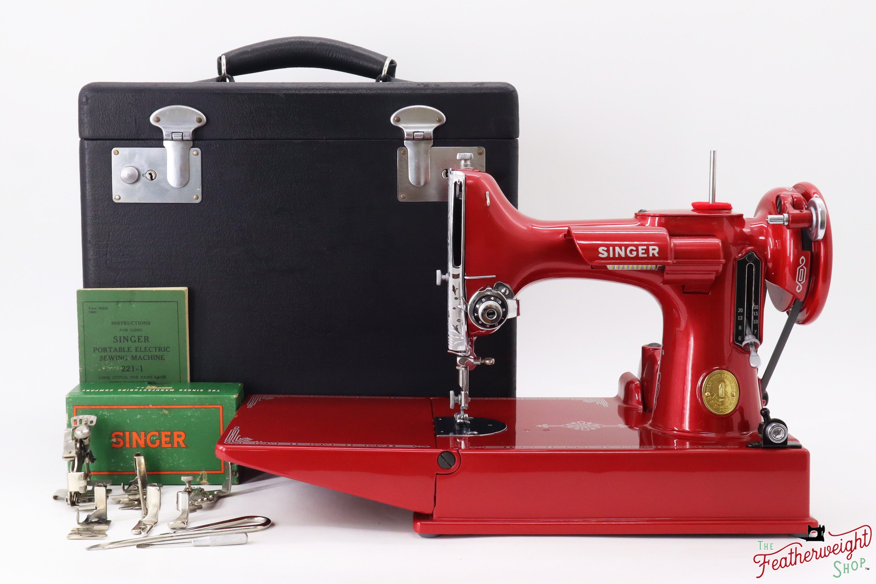 Singer Featherweight 221 AG617*** - Fully Restored in Cany Apple Red