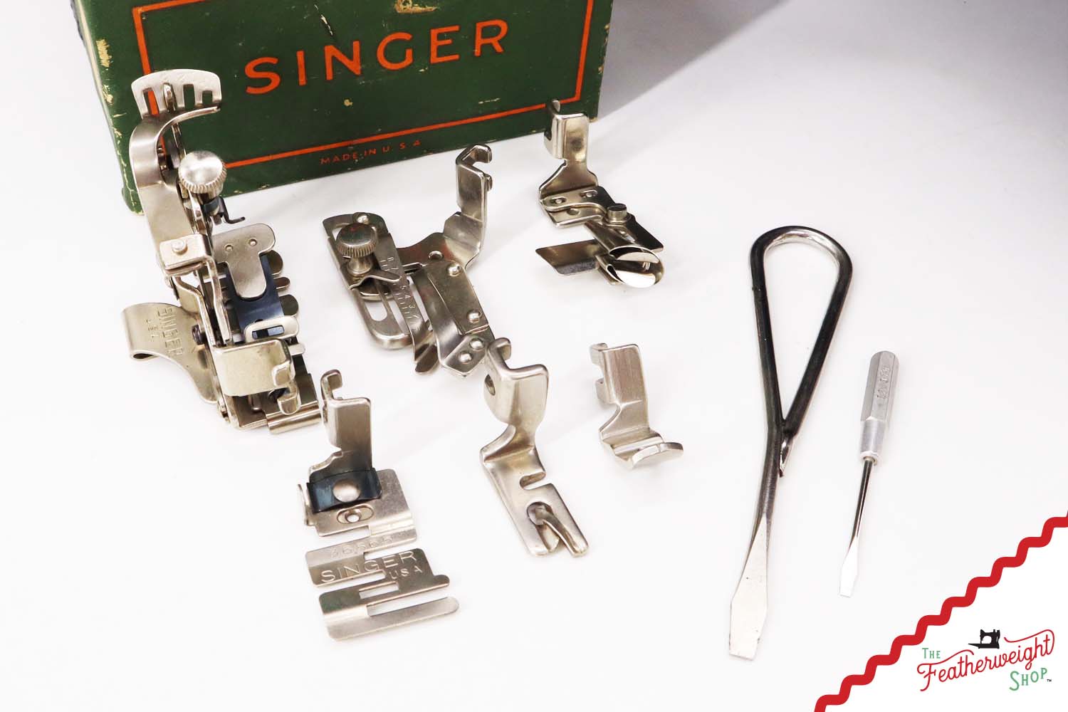 Singer Featherweight 221, AD729*** - Fully Restored in Black Iris