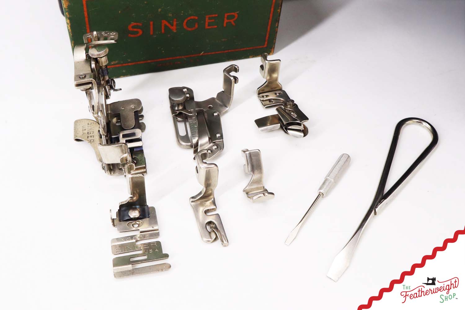 Singer Featherweight 221, AE0607** - Fully Restored in Black Iris
