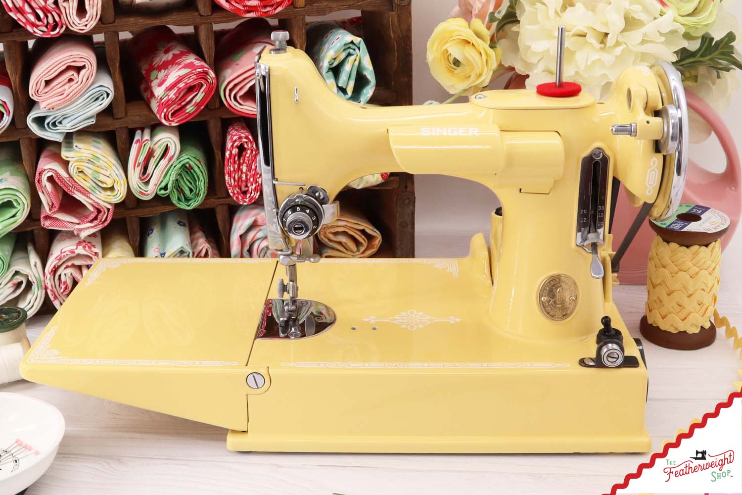 Singer Featherweight 221 AF0831** - Fully Restored in Happy Yellow