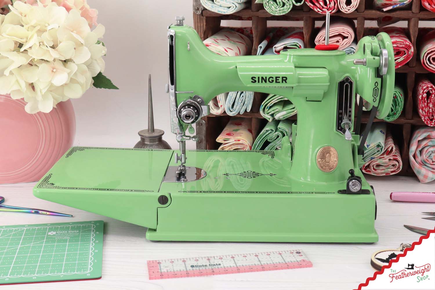 Singer Featherweight 221 AG821*** - Fully Restored in Art Deco Green