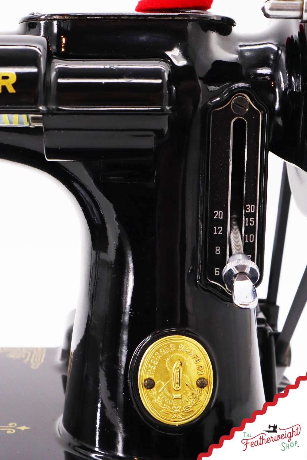 Singer Featherweight 221 Sewing Machine, AG985*** - 1947