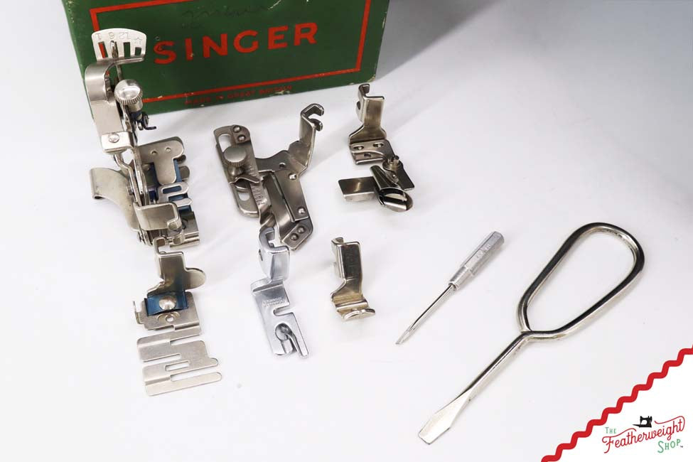Singer Featherweight 221K Sewing Machine, 1955 - EK208**