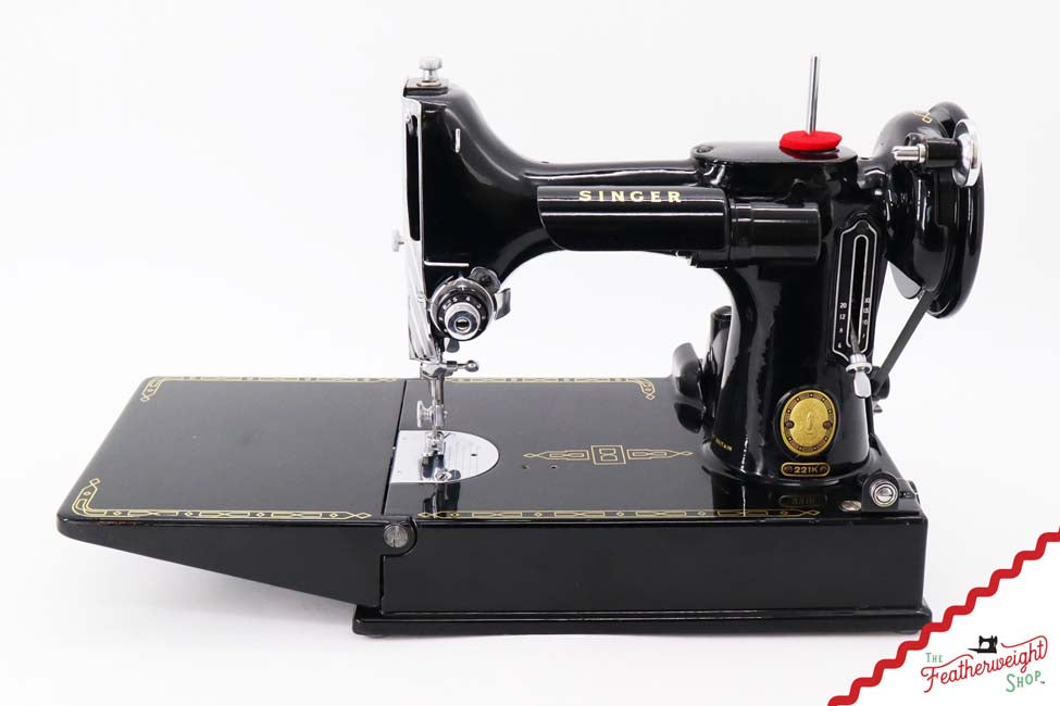 Singer Featherweight 221K Sewing Machine, 1955 - EK208**