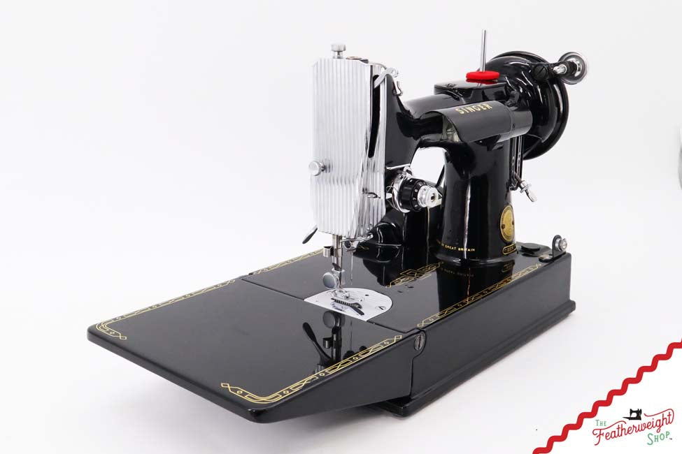 Singer Featherweight 221K Sewing Machine, 1955 - EK208**