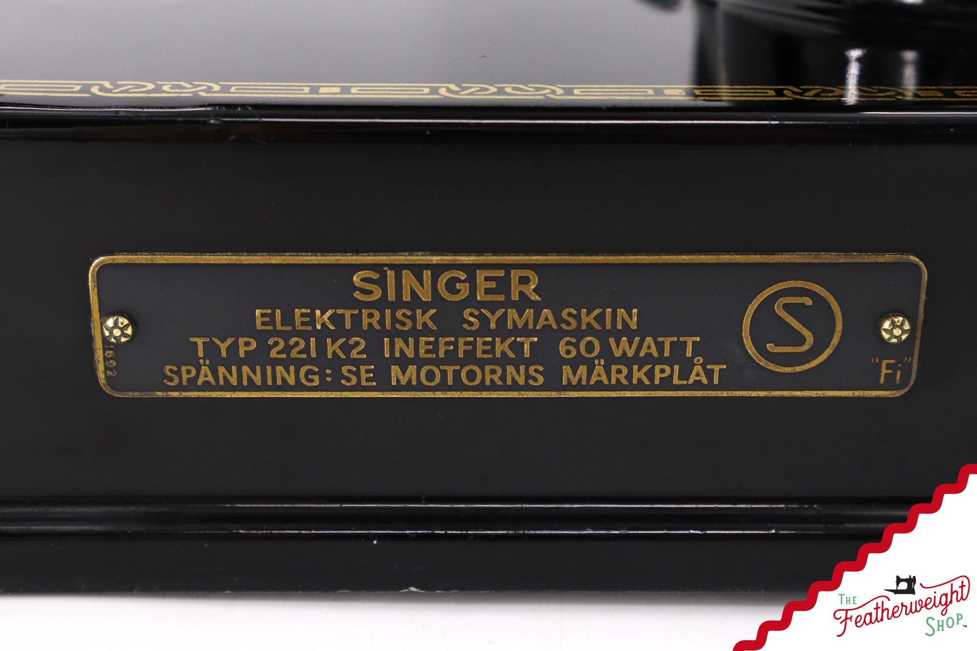 Singer Featherweight Swedish 221K Sewing Machine, Centennial - EG959***