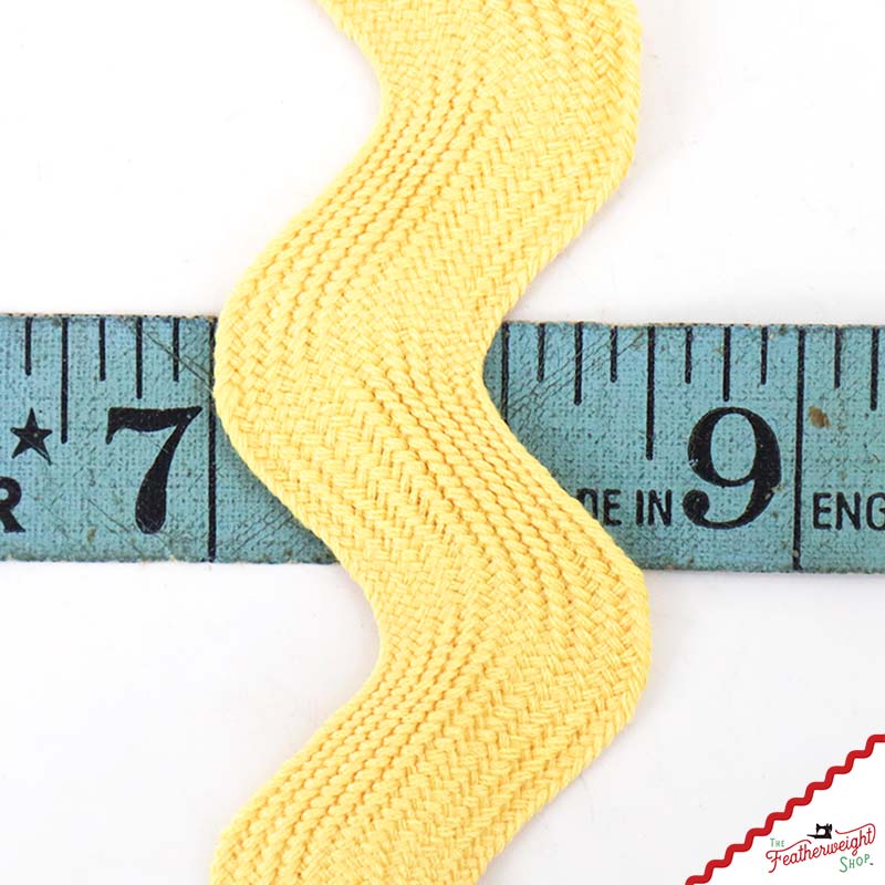 1 1/2" Inch JUMBO RIC RAC - BUTTER YELLOW (by the yard)