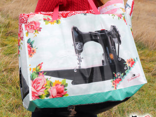 Load image into Gallery viewer, Bag, XL Featherweight Quilt Retreat Sew-N-Show Bag