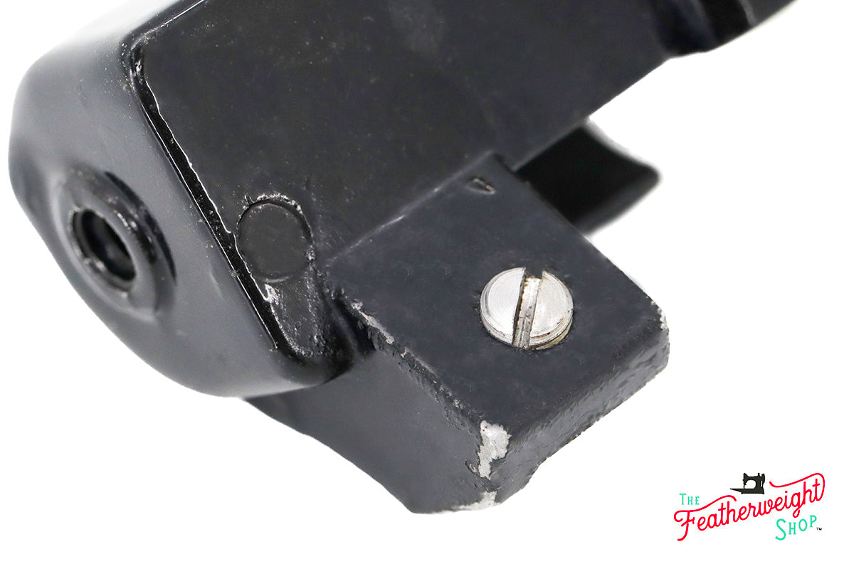 Screw, Singer Featherweight Light Socket Wires Holding Screw (Vintage Original)