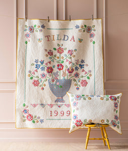 Fabric, Jubilee by Tilda - FAT QUARTER BUNDLE (MUSTARD YELLOW & PINK, 5 Prints)