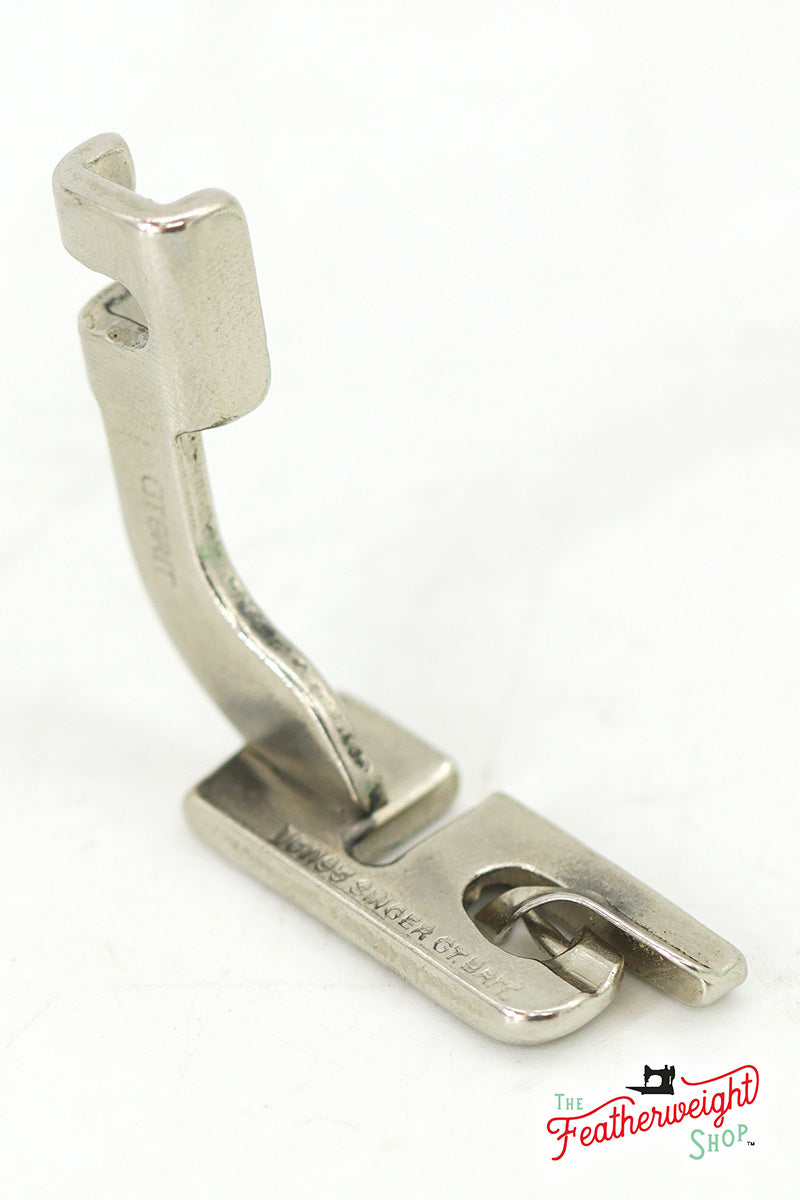 Narrow Rolled Hemmer, 1/8 inch Singer (Vintage Original)