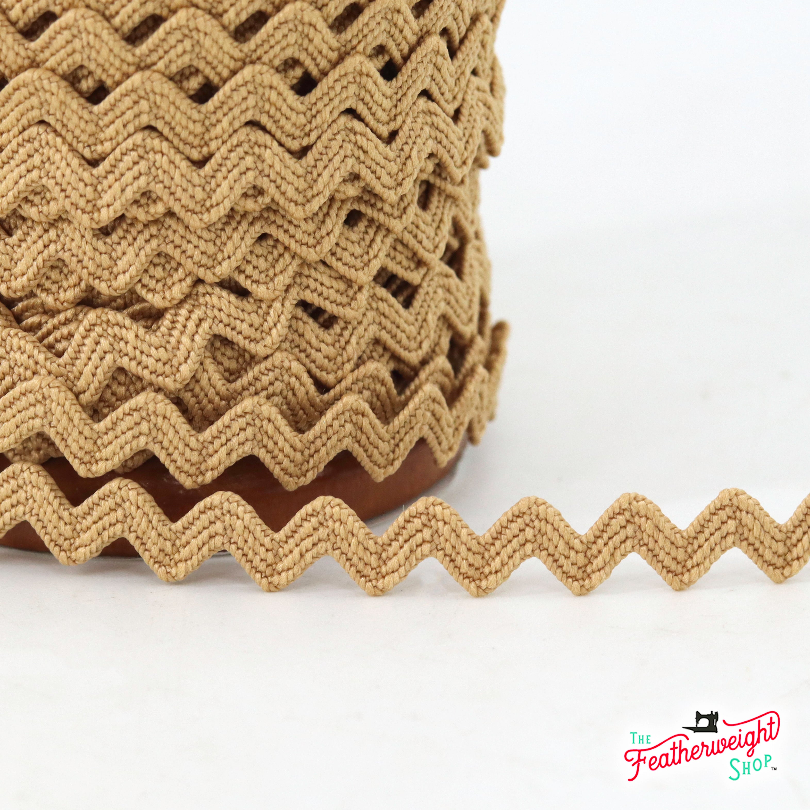 1/4" Inch NUTMEG VINTAGE TRIM RIC RAC by Lori Holt (by the yard)