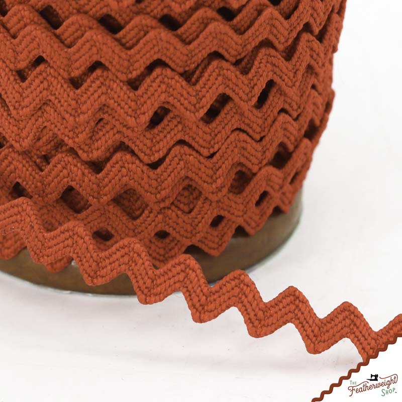 1/4" Inch RILEY RED VINTAGE TRIM RIC RAC by Lori Holt (by the yard)