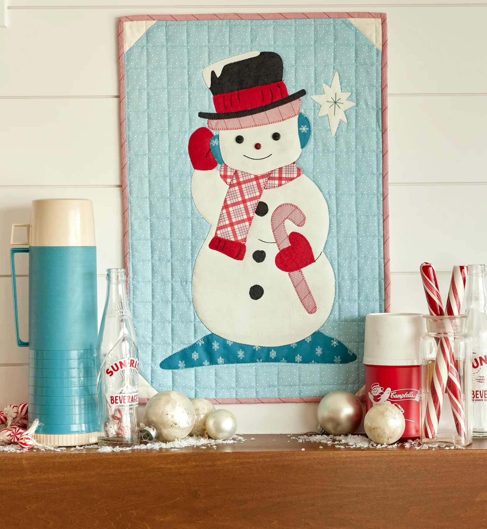 PATTERN, Jolly Winter Frosty Wallhanging Quilt by Buttermilk Basin