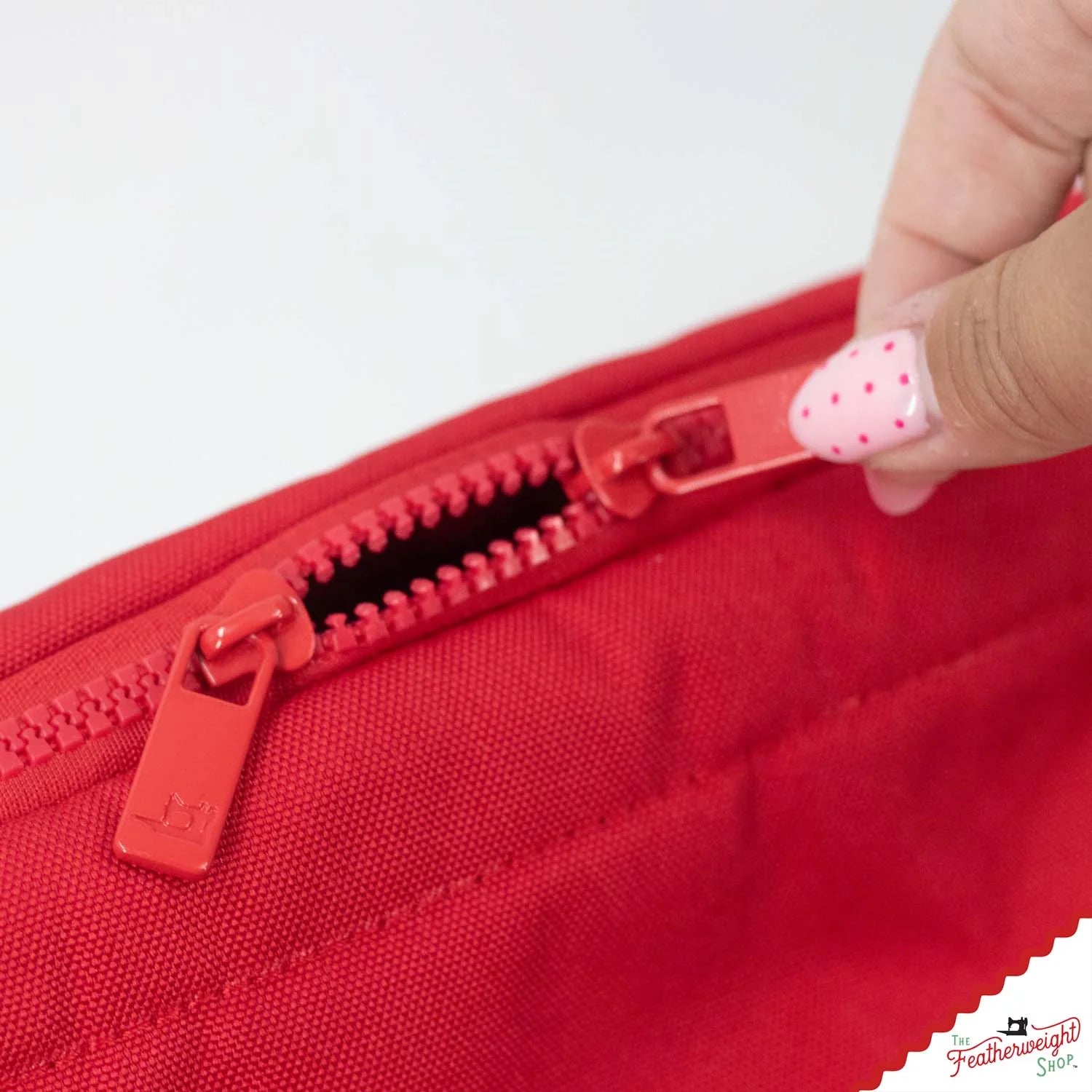 BAG, Padded TRAVEL fits Singer Featherweight 221 & 222 - RED