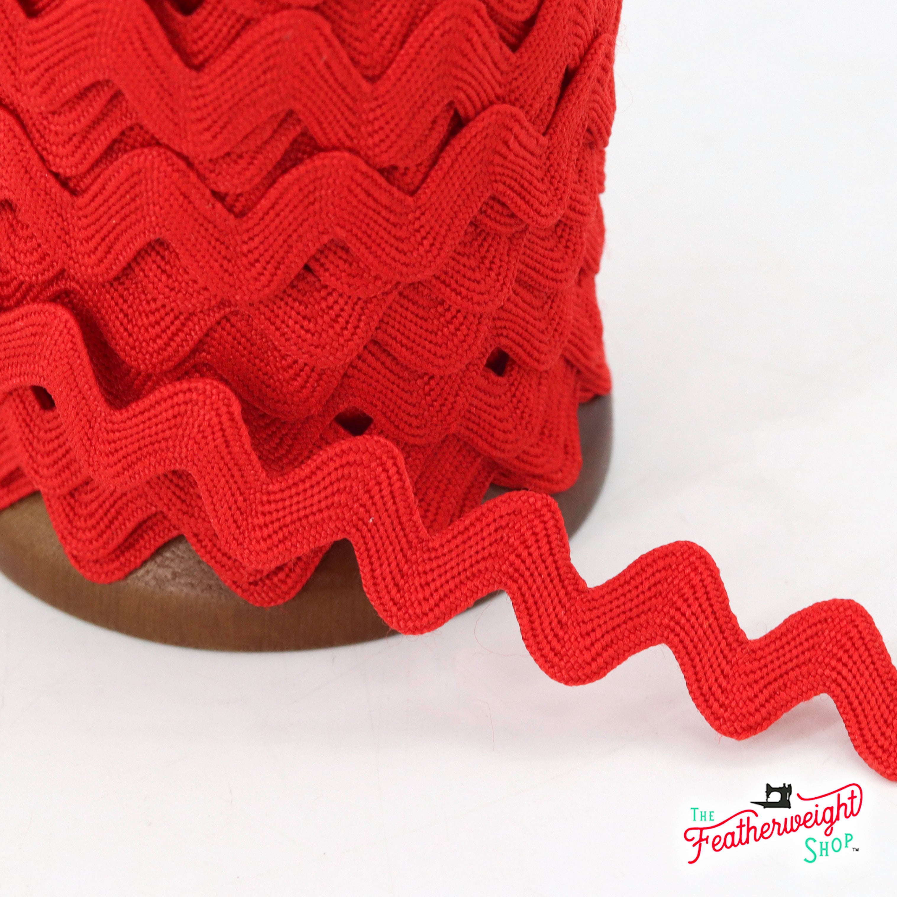 5/8" Inch RILEY RED VINTAGE TRIM Large RIC RAC by Lori Holt (by the yard)