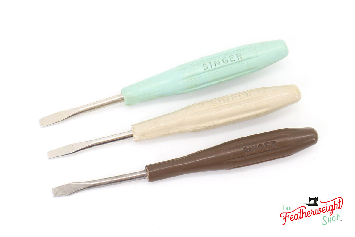 Screwdriver - Small, Plastic Handle, Singer (Vintage Original)