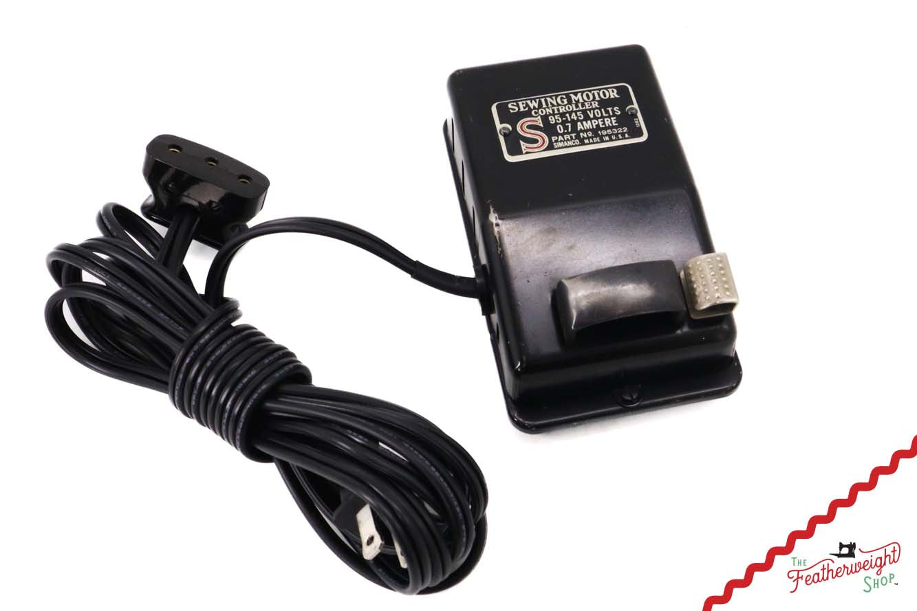 Singer Featherweight 221 Sewing Machine, AF866*** - 1941