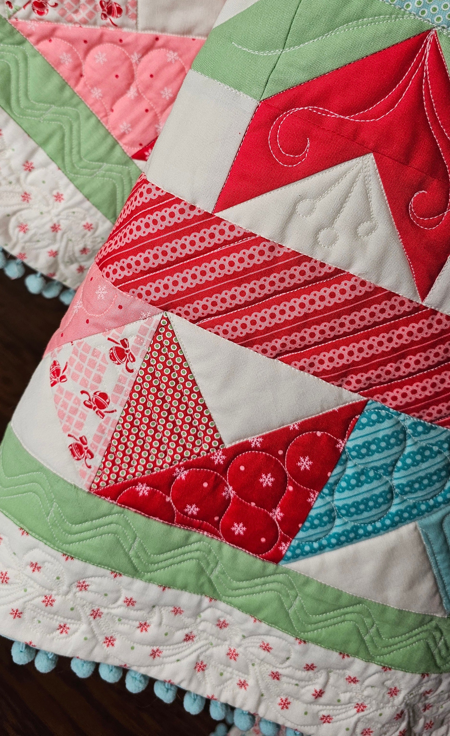 Quilt Kit, HENRIETTA Kitty Christmas Stocking