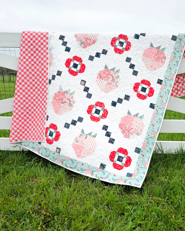 PATTERN, Berry Market Quilt by Beverly McCullough of Flamingo Toes